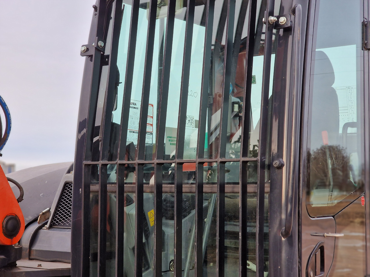 Mini-ekskavators KUBOTA KX080-4. Metal tracks.: foto 10