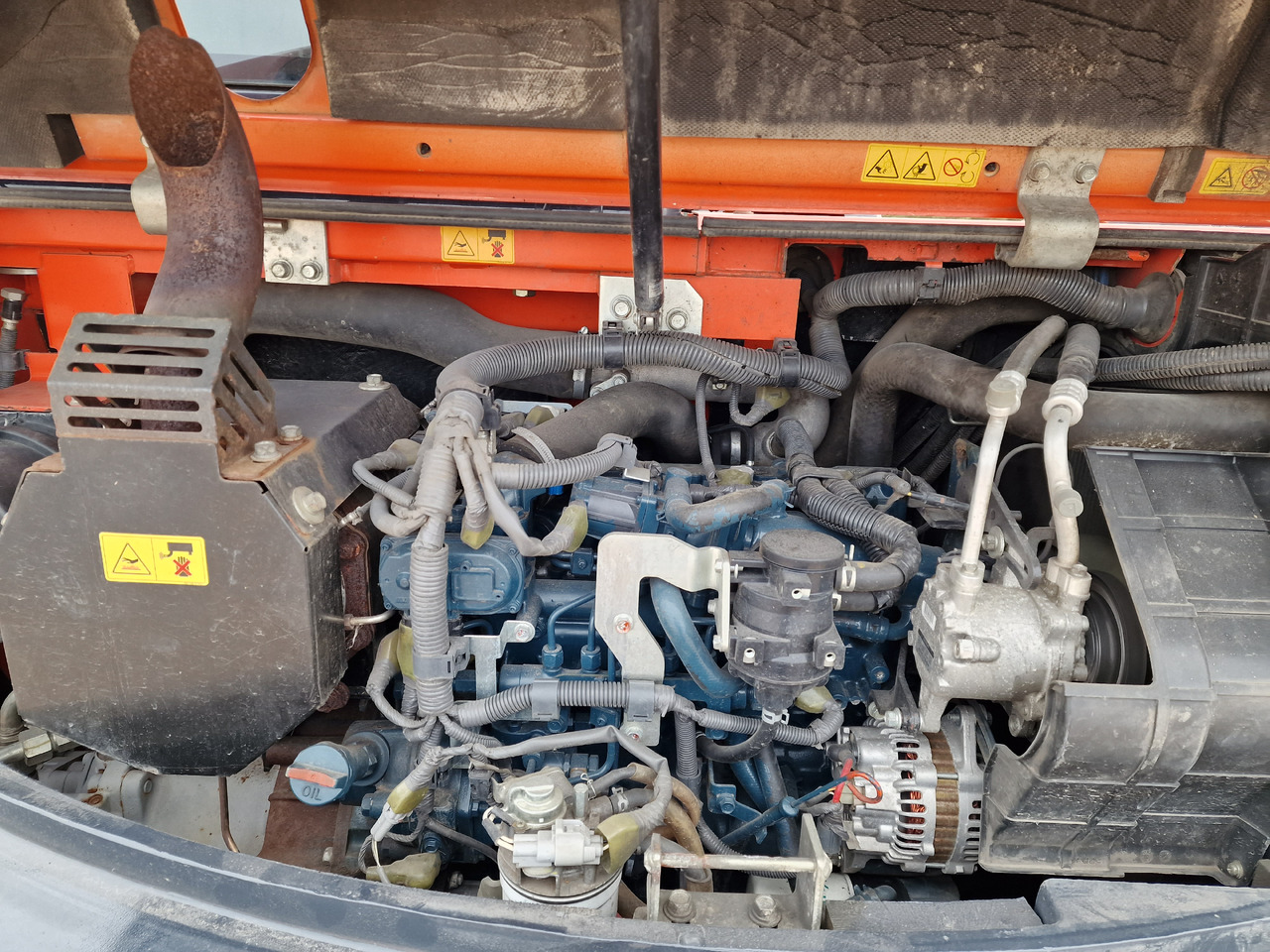 Mini-ekskavators KUBOTA KX080-4. Metal tracks.: foto 14