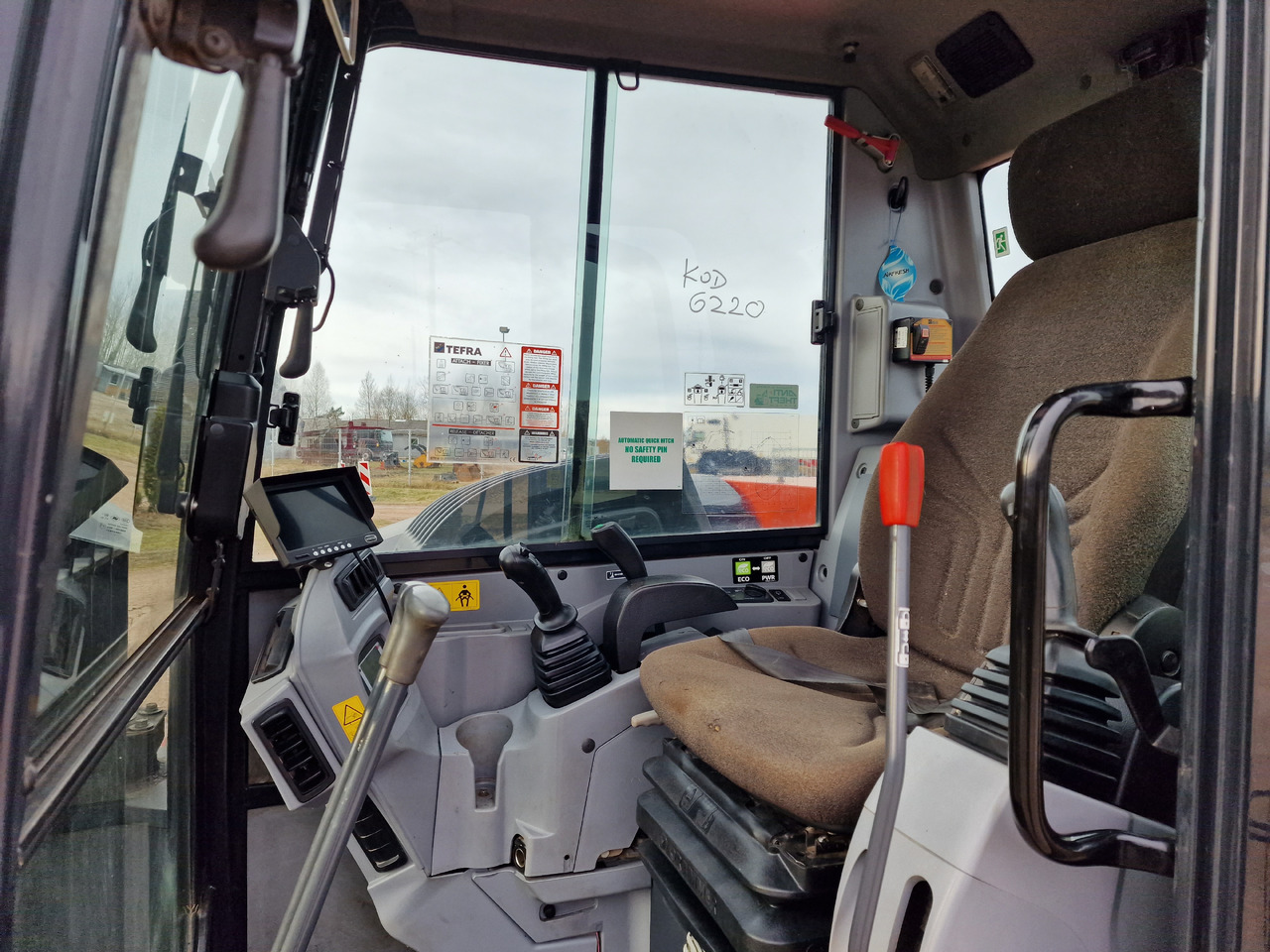 Mini-ekskavators KUBOTA KX080-4. Metal tracks.: foto 17