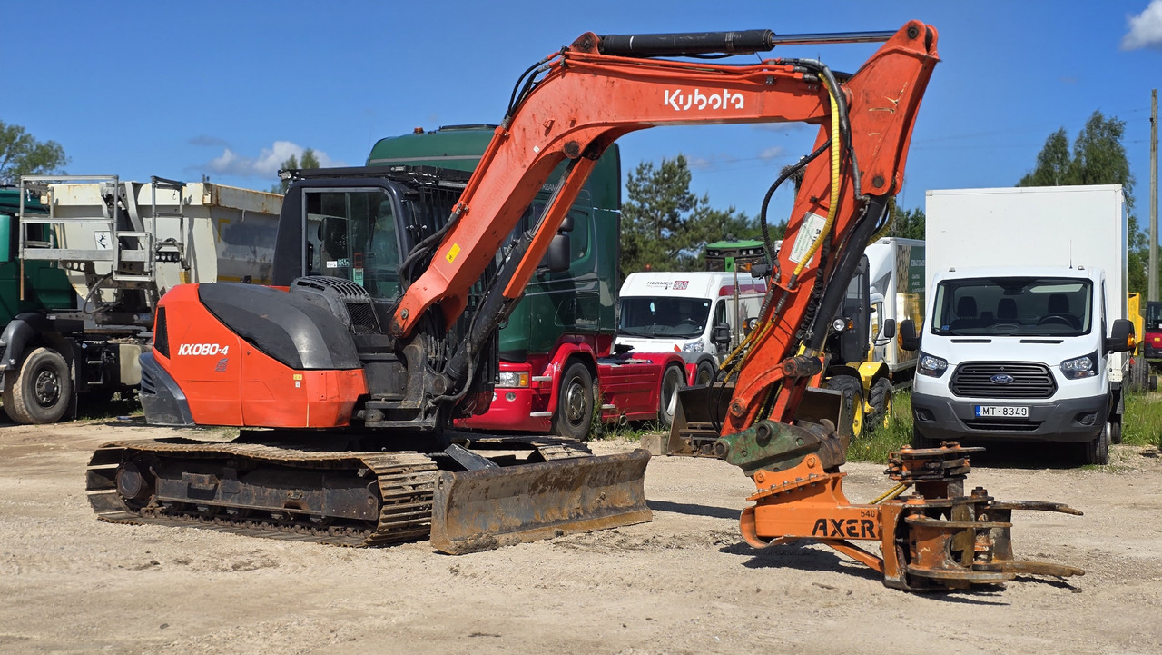 Kubota KX080-4, AXER 540 - Meža traktors: foto 3 Kubota KX080-4, AXER 540 - Meža traktors: foto 3
