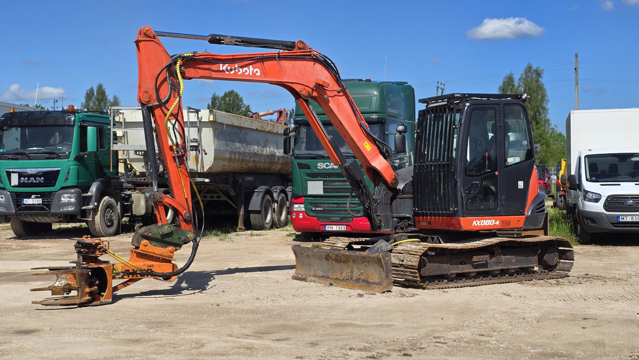 Kubota KX080-4, AXER 540 - Meža traktors: foto 5 Kubota KX080-4, AXER 540 - Meža traktors: foto 5