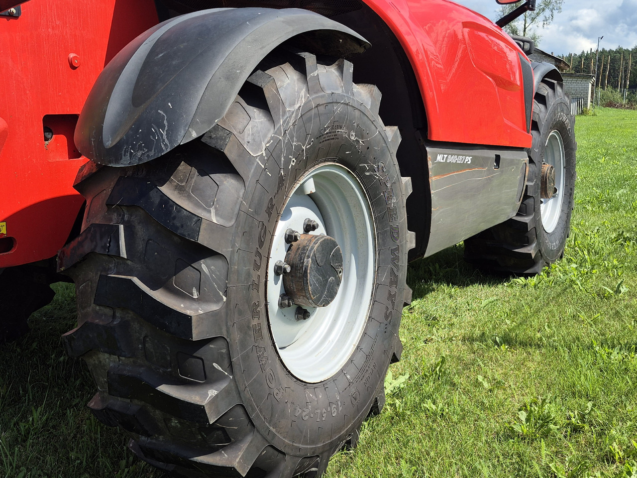 MANITOU MLT840 137 ST38 - Teleskopiskais riteņu iekrāvējs: foto 4 MANITOU MLT840 137 ST38 - Teleskopiskais riteņu iekrāvējs: foto 4