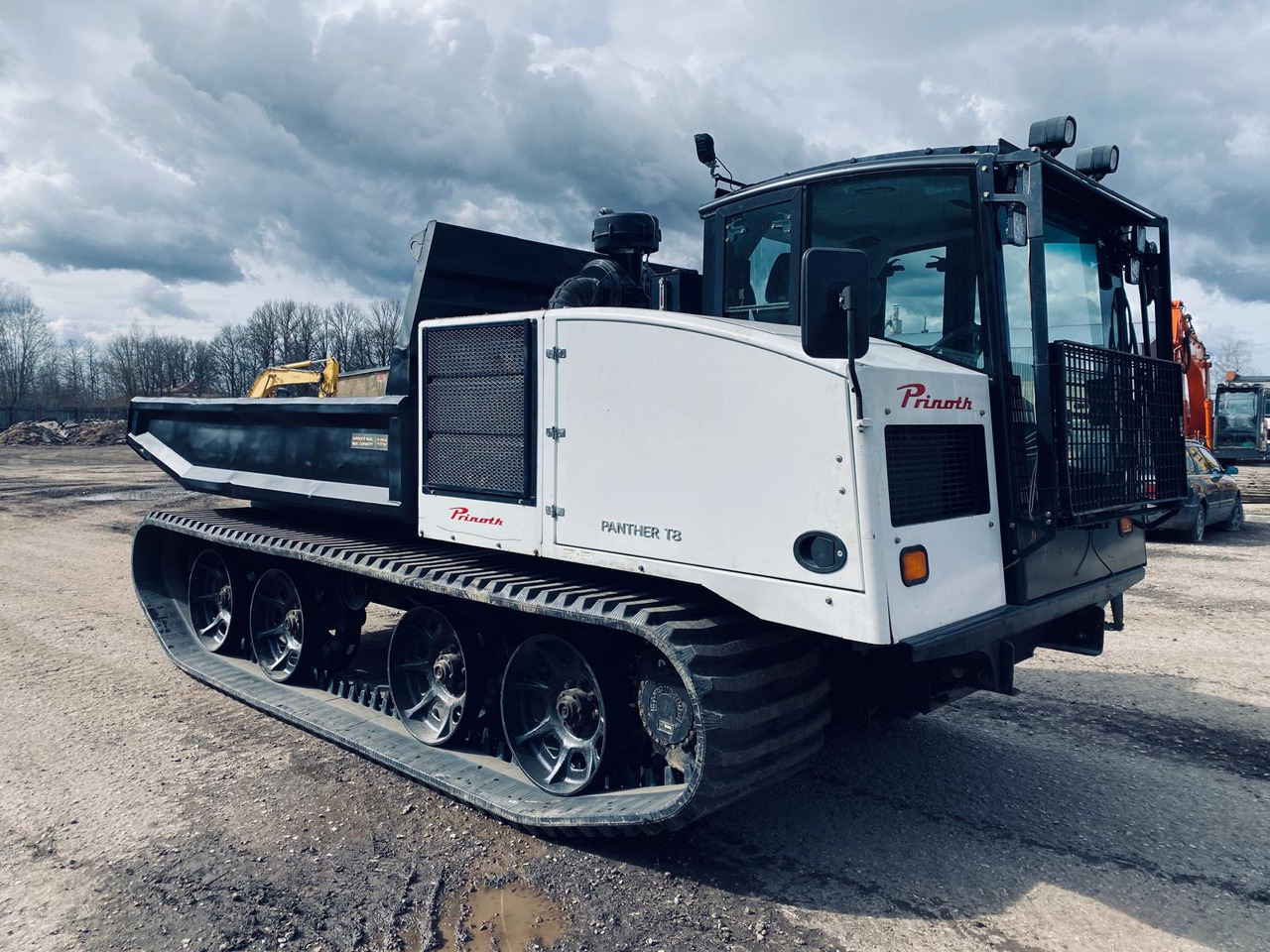 PRINOTH Panther T8 - Kāpurķēžu pašizgāzējs: foto 2 PRINOTH Panther T8 - Kāpurķēžu pašizgāzējs: foto 2
