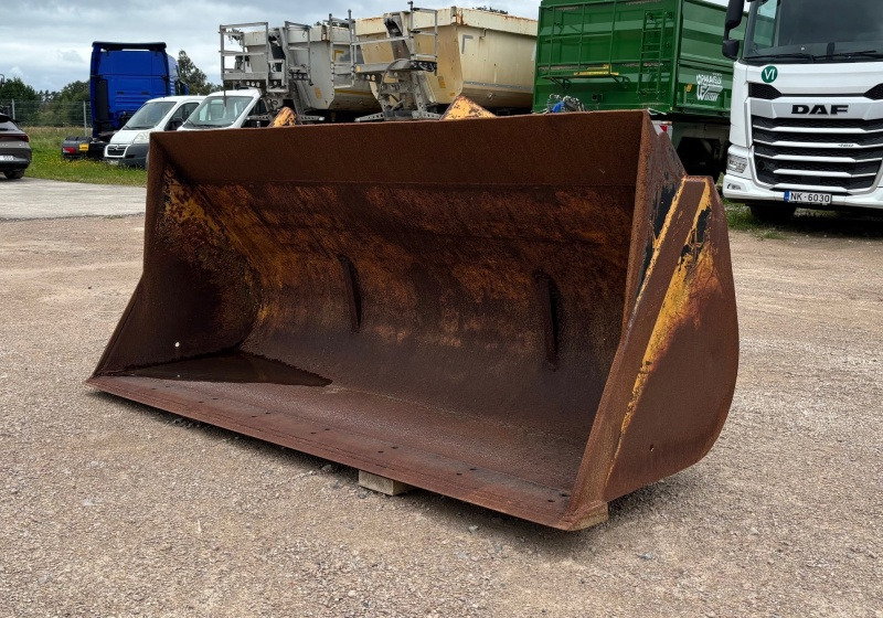 Volvo BM 2400mm - Iekrāvēja kauss - Riteņu iekrāvējs: foto 3 Volvo BM 2400mm - Iekrāvēja kauss - Riteņu iekrāvējs: foto 3