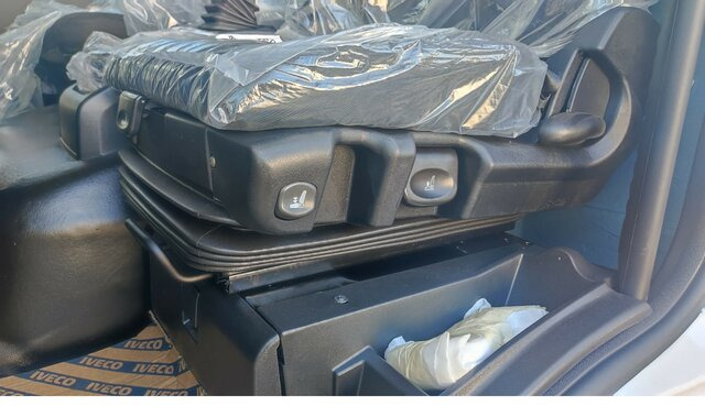IVECO EuroCargo ML120EL21 EVI_E-AC+ PILOT+PTO... - Šasija kravas automašīna: foto 5 IVECO EuroCargo ML120EL21 EVI_E-AC+ PILOT+PTO... - Šasija kravas automašīna: foto 5