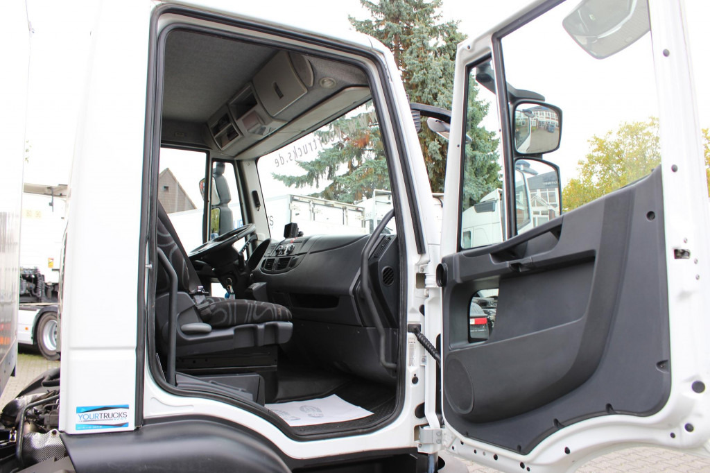 Iveco Eurocargo 160E210 E6 Koffer 6,9m Seiten Tür LBW - Kravas automašīna ar slēgto virsbūvi: foto 5 Iveco Eurocargo 160E210 E6 Koffer 6,9m Seiten Tür LBW - Kravas automašīna ar slēgto virsbūvi: foto 5