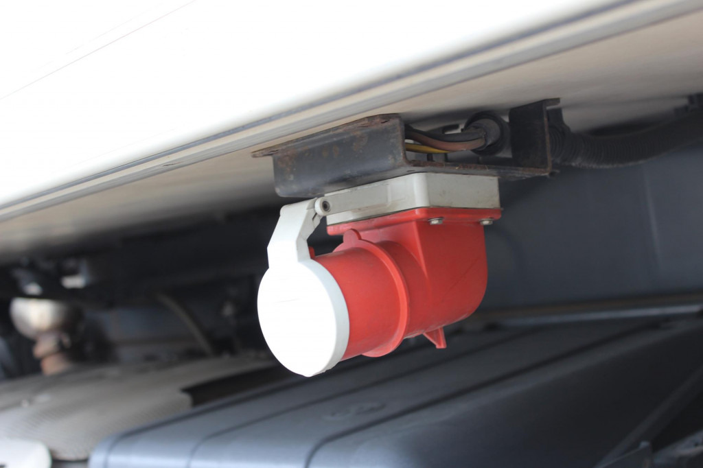 Iveco Eurocargo ML190-280L E6 CS 1250 Mt Tür+LBW FRC - Kravas automašīna refrižerators: foto 5 Iveco Eurocargo ML190-280L E6 CS 1250 Mt Tür+LBW FRC - Kravas automašīna refrižerators: foto 5