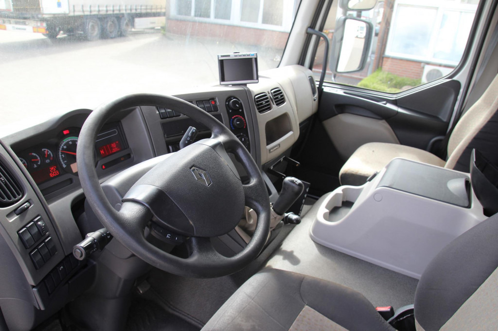 Renault Midlum 220 E5 CS 850 Strom LBW Seiten Tür FRC - Kravas automašīna: foto 4 Renault Midlum 220 E5 CS 850 Strom LBW Seiten Tür FRC - Kravas automašīna: foto 4