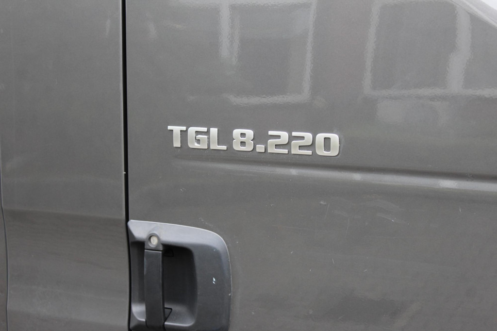MAN TGL 8.220   Plane   AHK   6,1 m   Luft   Klima - Kravas automašīna ar tentu: foto 4 MAN TGL 8.220   Plane   AHK   6,1 m   Luft   Klima - Kravas automašīna ar tentu: foto 4