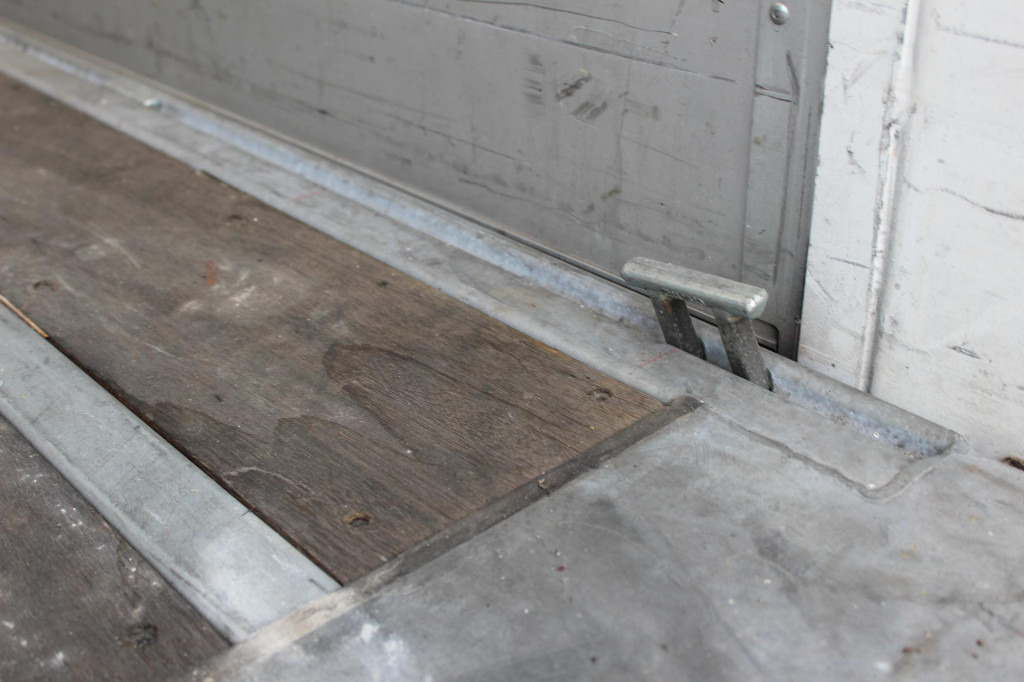 MAN TGS 18.440 Plane Zug Schlafplatz AHK Edscha - Kravas automašīna ar tentu: foto 4 MAN TGS 18.440 Plane Zug Schlafplatz AHK Edscha - Kravas automašīna ar tentu: foto 4