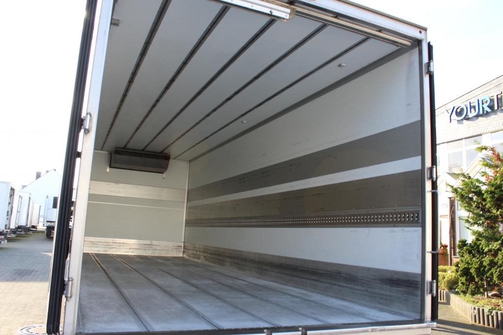 Mercedes-Benz Atego 1221 E6 TK T-800 R Strom Türen+LBW - Kravas automašīna refrižerators: foto 2 Mercedes-Benz Atego 1221 E6 TK T-800 R Strom Türen+LBW - Kravas automašīna refrižerators: foto 2