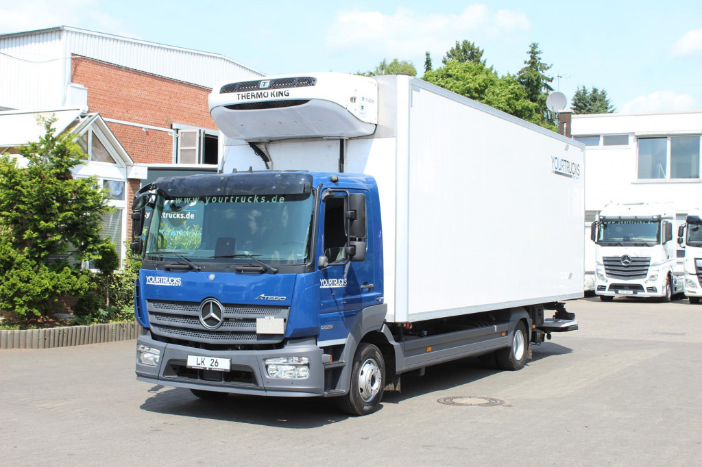 Mercedes-Benz Atego 1223 E6 TK T-800 R Strom LBW 298Tkm - Kravas automašīna refrižerators: foto 1 Mercedes-Benz Atego 1223 E6 TK T-800 R Strom LBW 298Tkm - Kravas automašīna refrižerators: foto 1