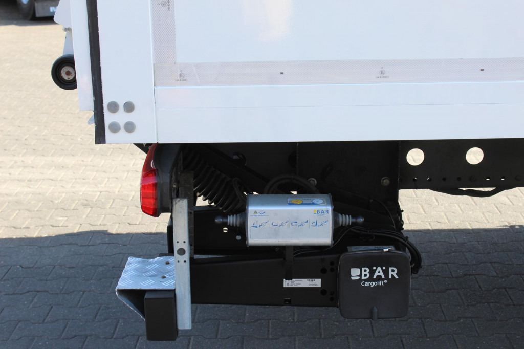 Mercedes-Benz Atego 1321 E6 Koffer Klima Kamera Schalter LBW - Kravas automašīna ar slēgto virsbūvi: foto 5 Mercedes-Benz Atego 1321 E6 Koffer Klima Kamera Schalter LBW - Kravas automašīna ar slēgto virsbūvi: foto 5