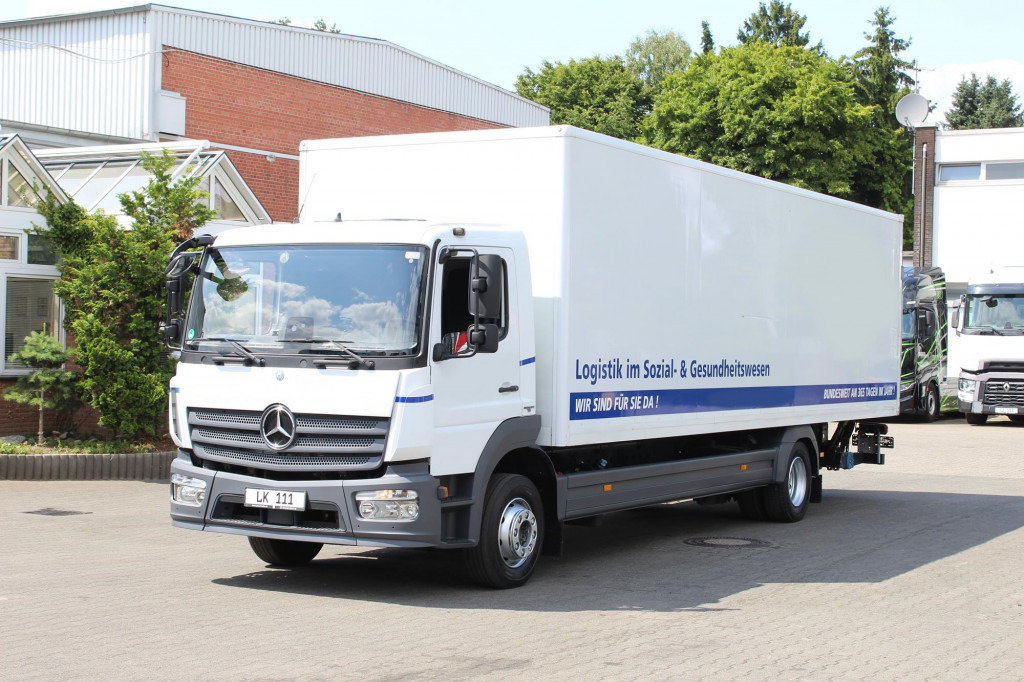 Mercedes-Benz Atego 1321 E6 Koffer Klima Kamera Schalter LBW - Kravas automašīna ar slēgto virsbūvi: foto 1 Mercedes-Benz Atego 1321 E6 Koffer Klima Kamera Schalter LBW - Kravas automašīna ar slēgto virsbūvi: foto 1