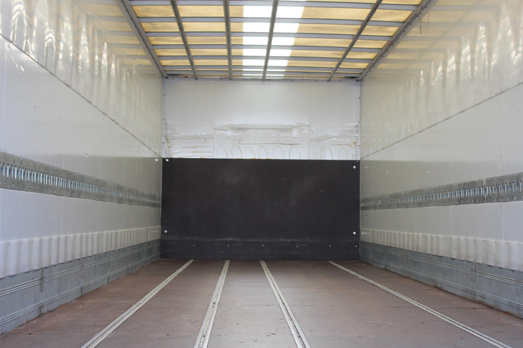 Mercedes-Benz Atego 1321 E6 Koffer Klima Kamera Schalter LBW - Kravas automašīna ar slēgto virsbūvi: foto 3 Mercedes-Benz Atego 1321 E6 Koffer Klima Kamera Schalter LBW - Kravas automašīna ar slēgto virsbūvi: foto 3