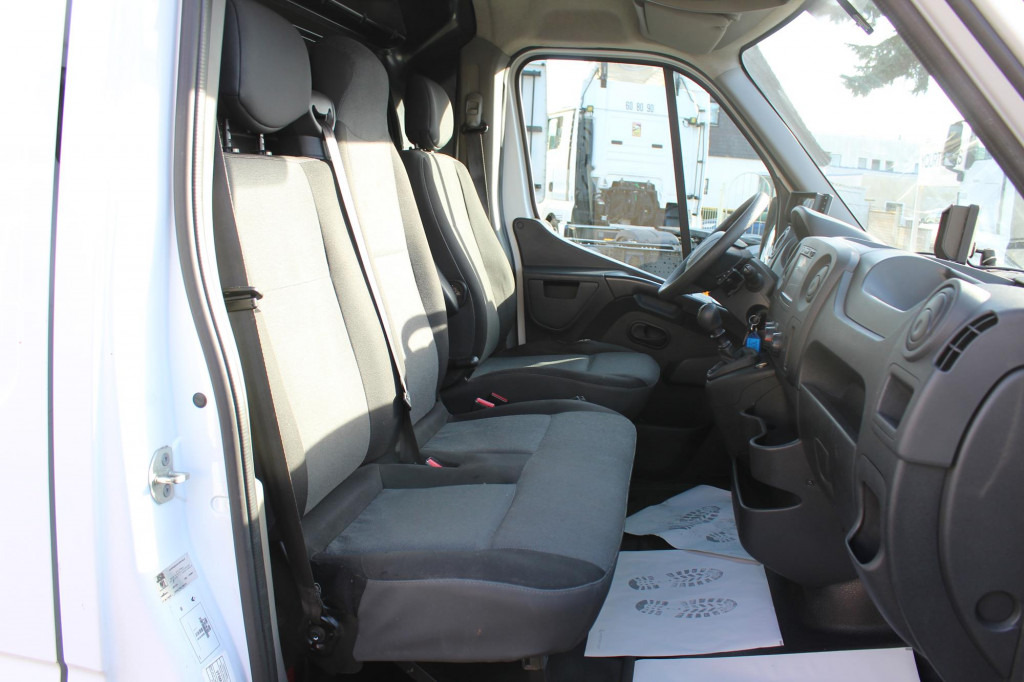 Renault Master 130 E6 Versalift ETL32 12,5m Kamera Navi - Autopacēlājs: foto 5 Renault Master 130 E6 Versalift ETL32 12,5m Kamera Navi - Autopacēlājs: foto 5
