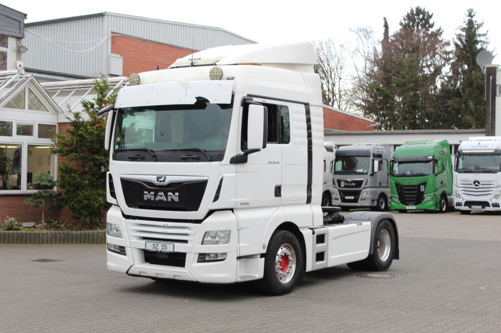 MAN TGX 510 XL Retarder Alufelgen Standklima 2 Tank - Vilcējs: foto 1 MAN TGX 510 XL Retarder Alufelgen Standklima 2 Tank - Vilcējs: foto 1