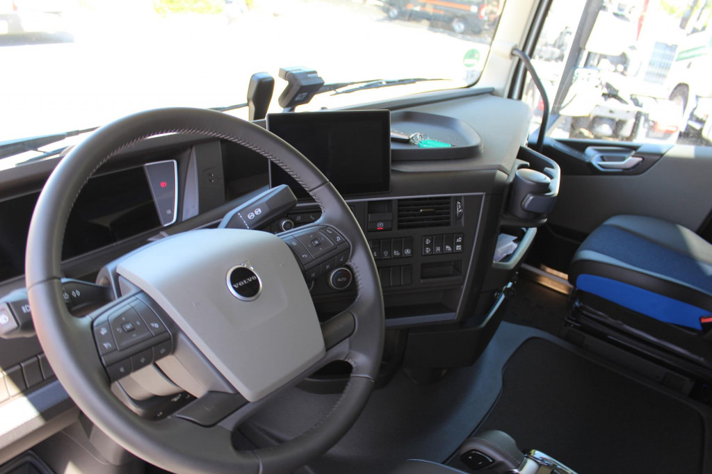 Volvo FH 500 Globe XL I-Park Cool Navi Miete-Rent! - Vilcējs: foto 4 Volvo FH 500 Globe XL I-Park Cool Navi Miete-Rent! - Vilcējs: foto 4