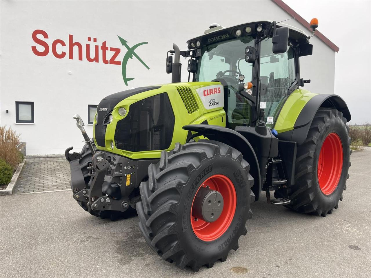 CLAAS Axion 830 Cmatic GPS S7 3984 Bh TOP - Traktors: foto 1 CLAAS Axion 830 Cmatic GPS S7 3984 Bh TOP - Traktors: foto 1