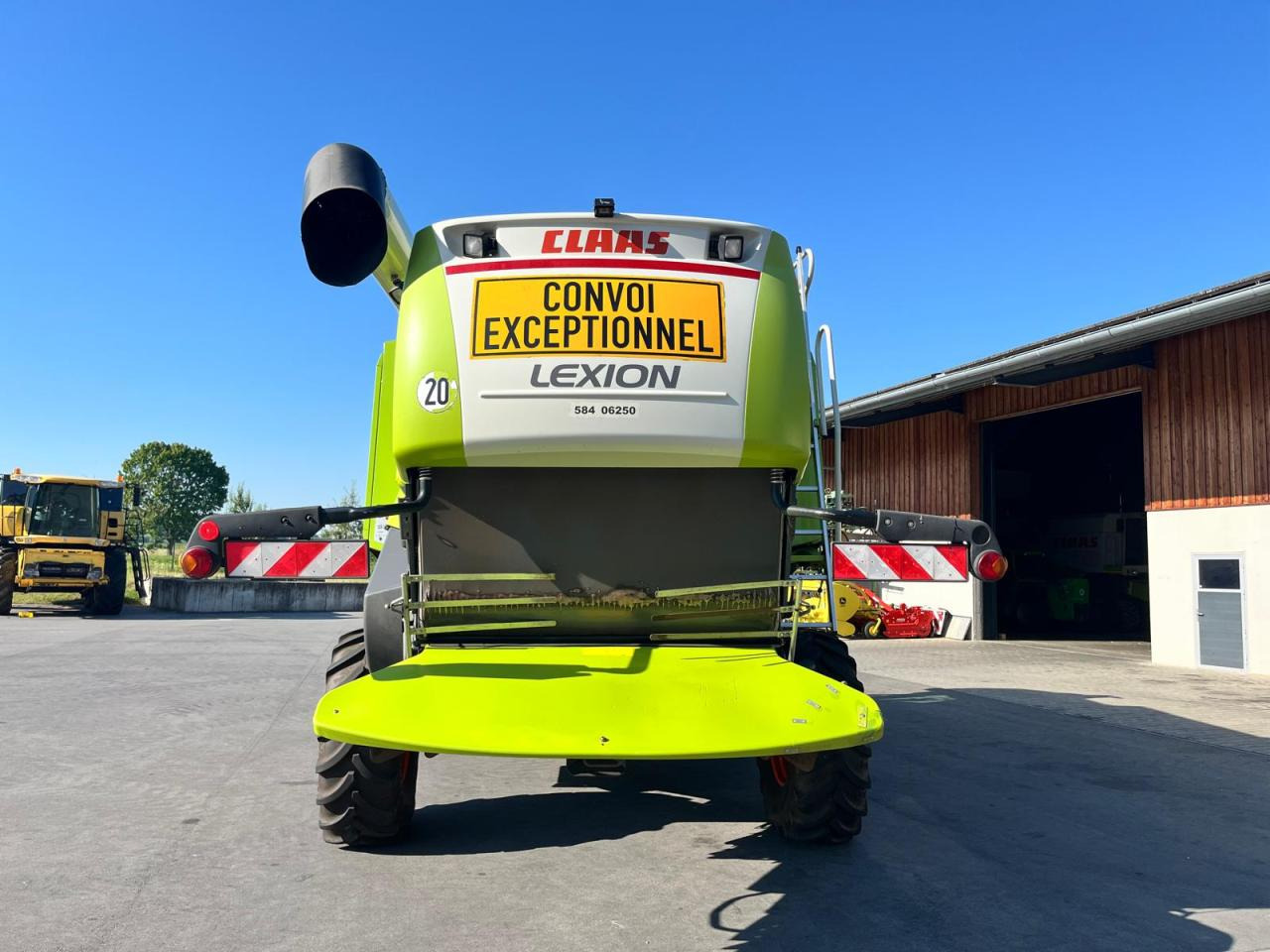 CLAAS Lexion 550 mit Schneidwerk V750, mit 3D, Baujahr 2009, guter gepflegter Zustand - Labības kombains: foto 5 CLAAS Lexion 550 mit Schneidwerk V750, mit 3D, Baujahr 2009, guter gepflegter Zustand - Labības kombains: foto 5