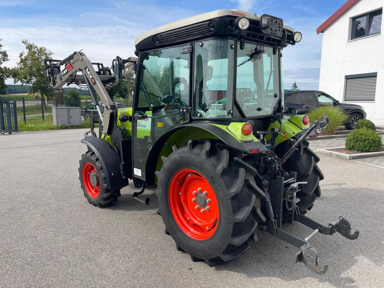 CLAAS Nexos 210 mit Frontlader, 236Bh, FZW, NEUWERTIG! - Traktors: foto 3 CLAAS Nexos 210 mit Frontlader, 236Bh, FZW, NEUWERTIG! - Traktors: foto 3