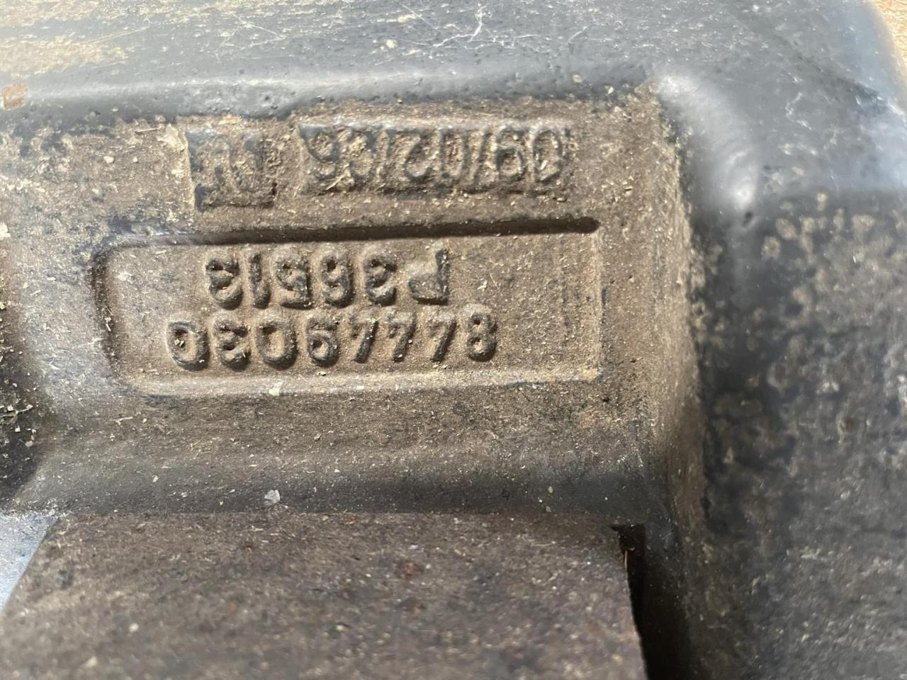 Case-IH New Holland Achsschenkel - Asis un rezerves daļas - Lauksaimniecības tehnika: foto 5 Case-IH New Holland Achsschenkel - Asis un rezerves daļas - Lauksaimniecības tehnika: foto 5