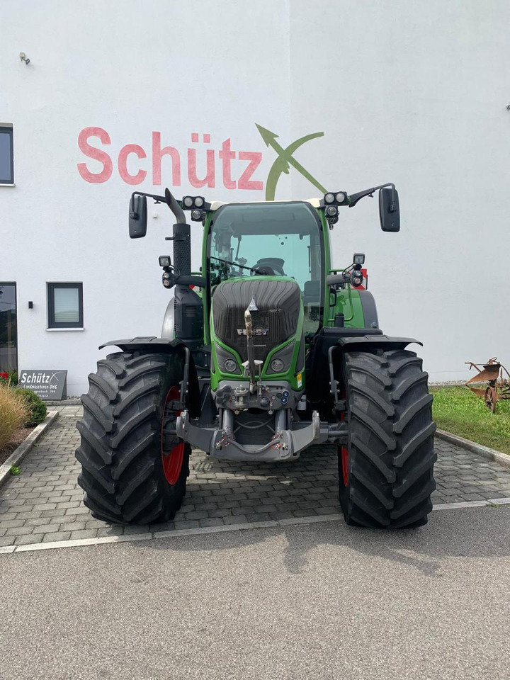 Fendt 724 Vario, Baujahr 2019 - Traktors: foto 3 Fendt 724 Vario, Baujahr 2019 - Traktors: foto 3
