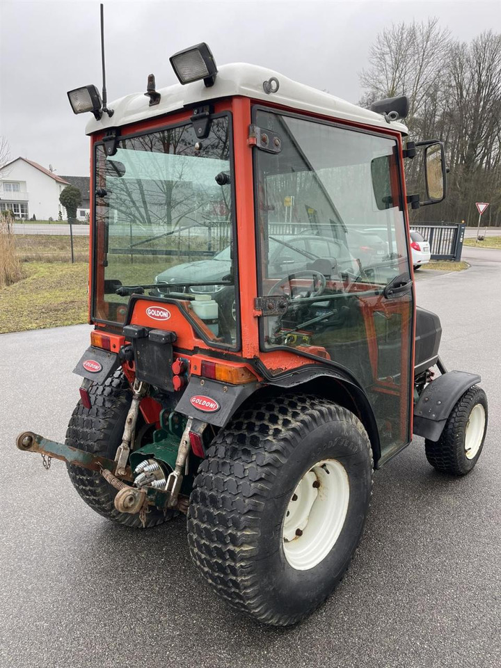 Goldoni IDEA 30HST Goldoni, Rasenmäher und Mulcher, Kabine, Frontkraftheber, Heckhubwerkanhängung - Traktors: foto 5 Goldoni IDEA 30HST Goldoni, Rasenmäher und Mulcher, Kabine, Frontkraftheber, Heckhubwerkanhängung - Traktors: foto 5