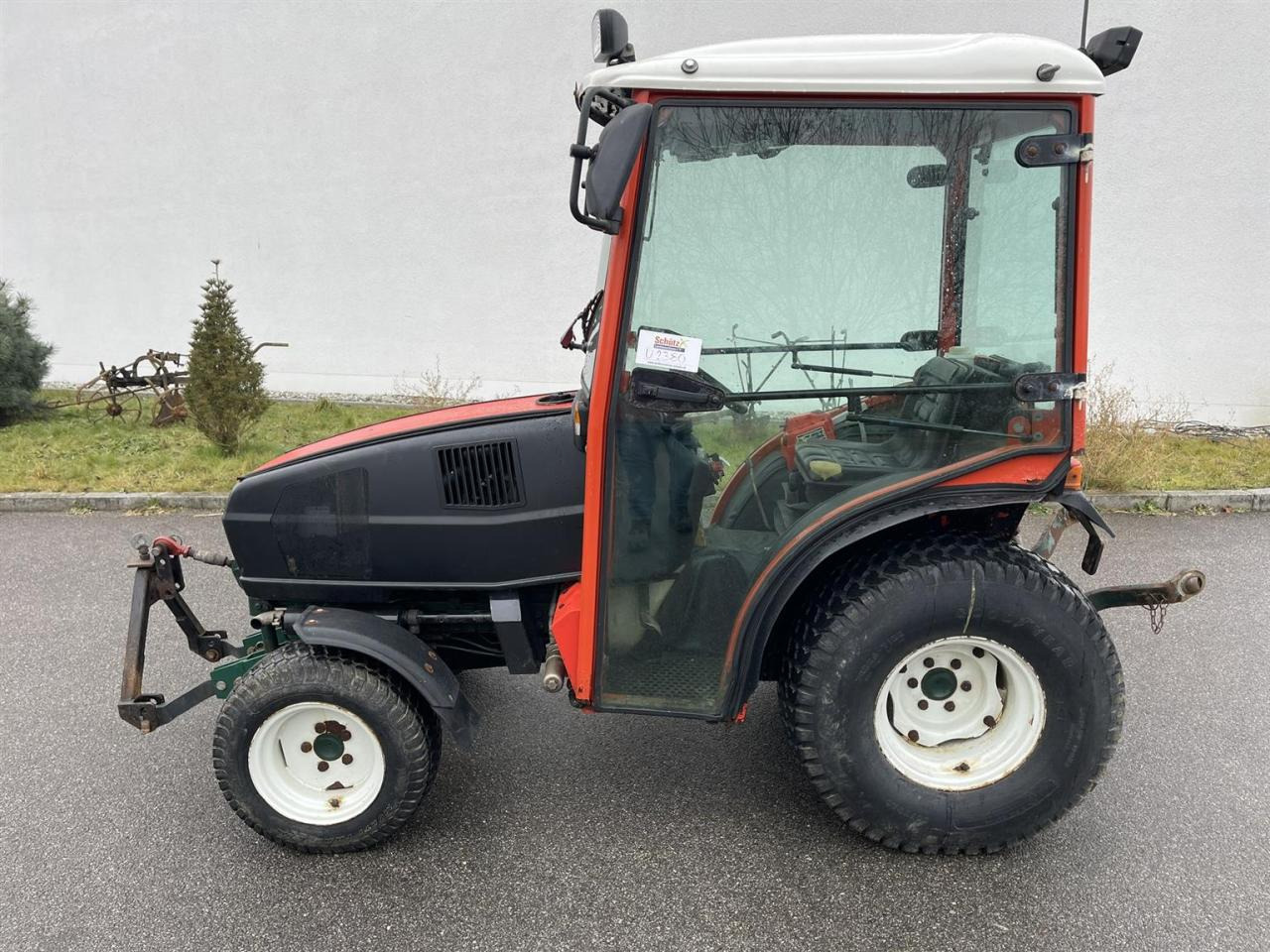 Goldoni IDEA 30HST Goldoni, Rasenmäher und Mulcher, Kabine, Frontkraftheber, Heckhubwerkanhängung - Traktors: foto 2 Goldoni IDEA 30HST Goldoni, Rasenmäher und Mulcher, Kabine, Frontkraftheber, Heckhubwerkanhängung - Traktors: foto 2