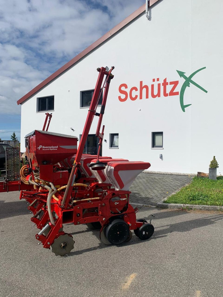 Kverneland Optima HD, mechanischer Antrieb, Reihendüngerstreuer, Visio - Säüberwachung, Baujahr 2007 - Precīzās izsējas sējmašīna: foto 3 Kverneland Optima HD, mechanischer Antrieb, Reihendüngerstreuer, Visio - Säüberwachung, Baujahr 2007 - Precīzās izsējas sējmašīna: foto 3