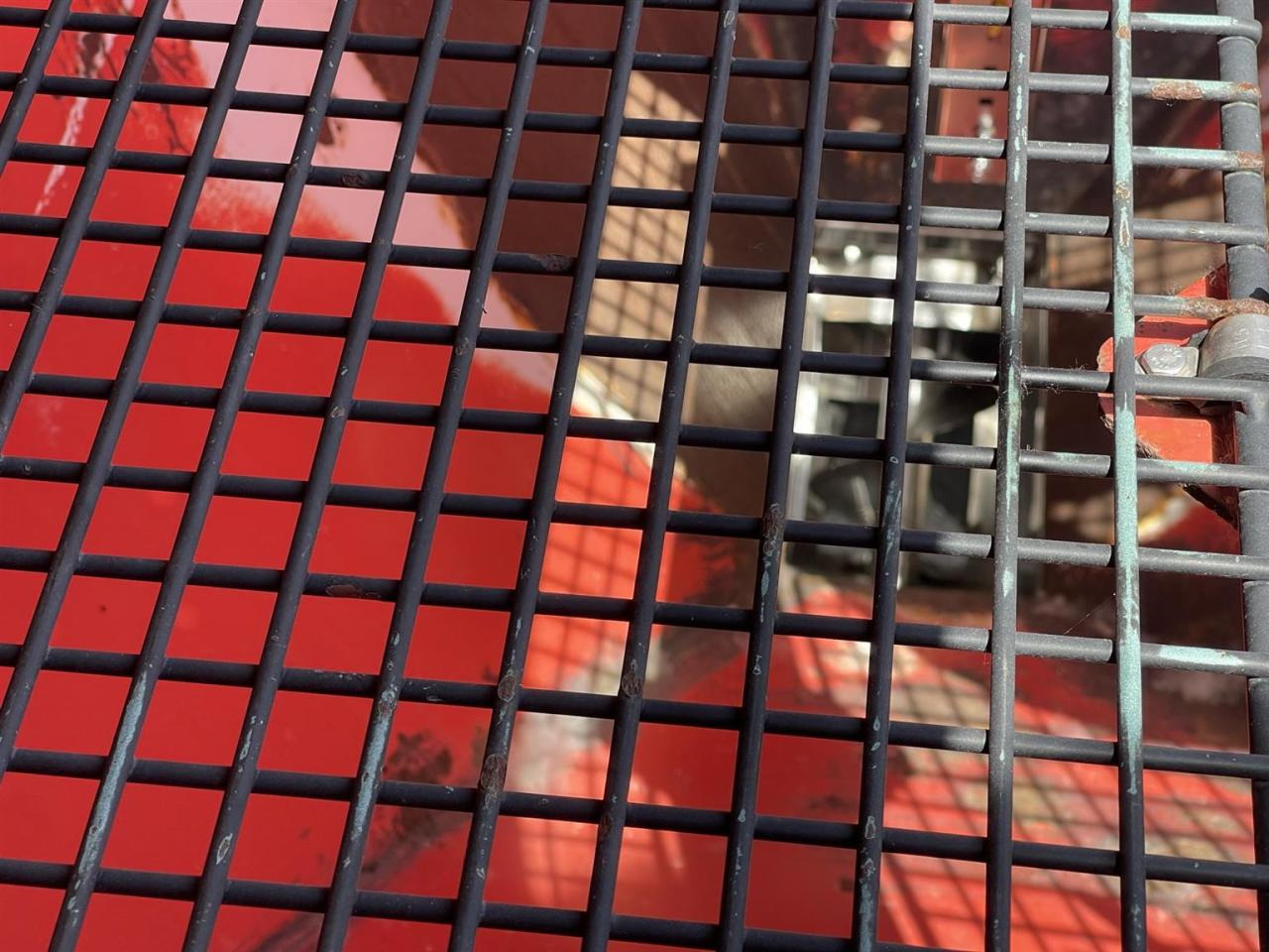 Minerālmēslu izkliedētājs Rauch TWS 5000 Düngerwagen mit Deichsel-Lenkung und Streuer Axera H-EMC, gepflegter Zustand: foto 13 Minerālmēslu izkliedētājs Rauch TWS 5000 Düngerwagen mit Deichsel-Lenkung und Streuer Axera H-EMC, gepflegter Zustand: foto 13