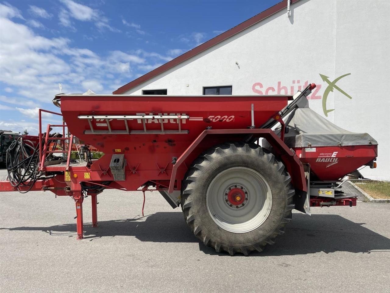 Rauch TWS 5000 Düngerwagen mit Lenkung und Streuer Axera H-EMC - Minerālmēslu izkliedētājs: foto 3 Rauch TWS 5000 Düngerwagen mit Lenkung und Streuer Axera H-EMC - Minerālmēslu izkliedētājs: foto 3