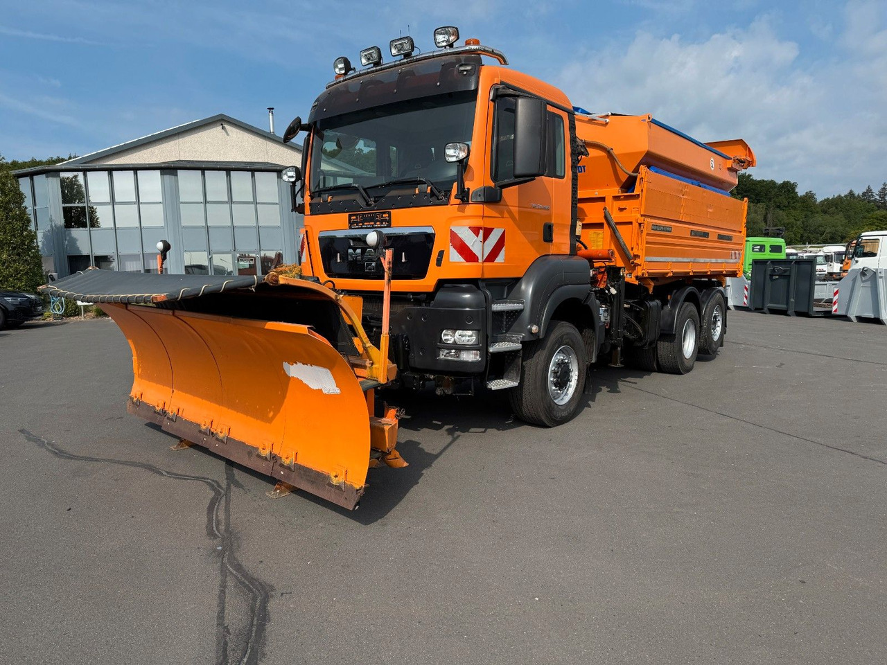 MAN TGS 28.400 6x4-4 BL Kipper / Kran / Winterdienst - Kravas automašīna pašizgāzējs, Kravas auto ar manipulatoru: foto 1 MAN TGS 28.400 6x4-4 BL Kipper / Kran / Winterdienst - Kravas automašīna pašizgāzējs, Kravas auto ar manipulatoru: foto 1