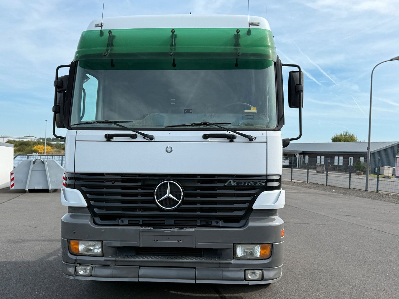 Mercedes-Benz Actros 2543 6x2 Klima + Kupplung - Pacēlājs ar āķi: foto 3 Mercedes-Benz Actros 2543 6x2 Klima + Kupplung - Pacēlājs ar āķi: foto 3