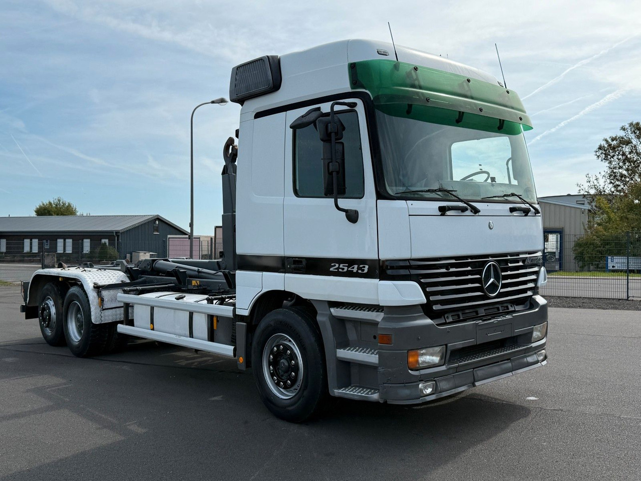 Mercedes-Benz Actros 2543 6x2 Klima + Kupplung - Pacēlājs ar āķi: foto 4 Mercedes-Benz Actros 2543 6x2 Klima + Kupplung - Pacēlājs ar āķi: foto 4