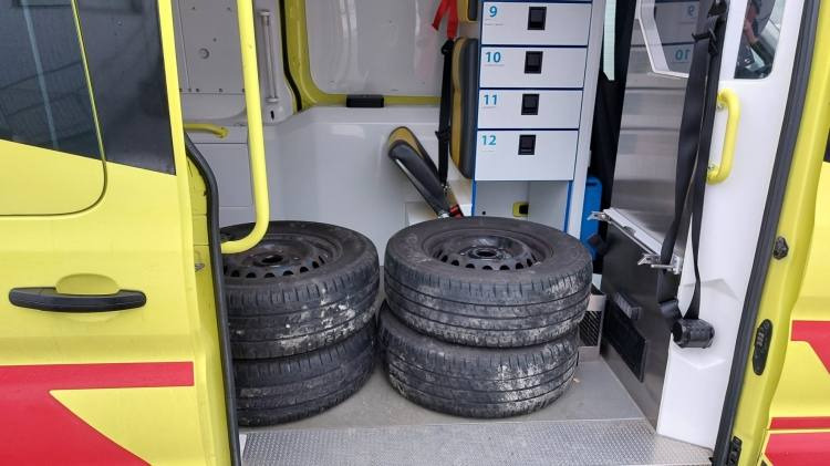 Ātrās palīdzības mašīna FORD TRANSIT 2,0TDI AMBULANCE KLIMA 1.2018 EURO 6, 3 UNITS: foto 11