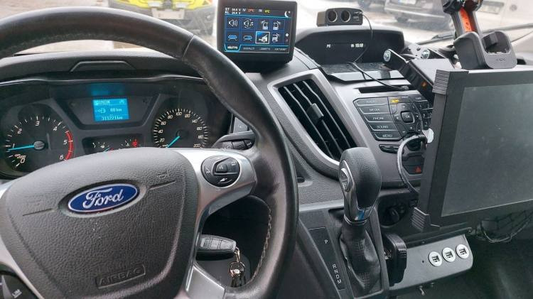 Ātrās palīdzības mašīna FORD TRANSIT 2,0TDI AMBULANCE KLIMA 1.2018 EURO 6, 3 UNITS: foto 8