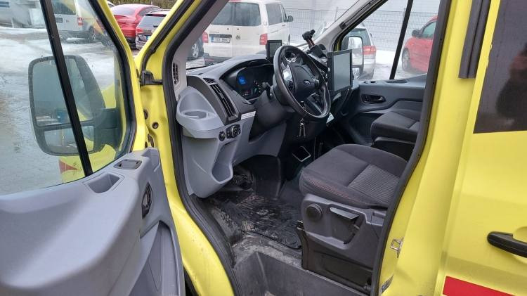 Ātrās palīdzības mašīna FORD TRANSIT 2,0TDI AMBULANCE KLIMA 1.2018 EURO 6, 3 UNITS: foto 19
