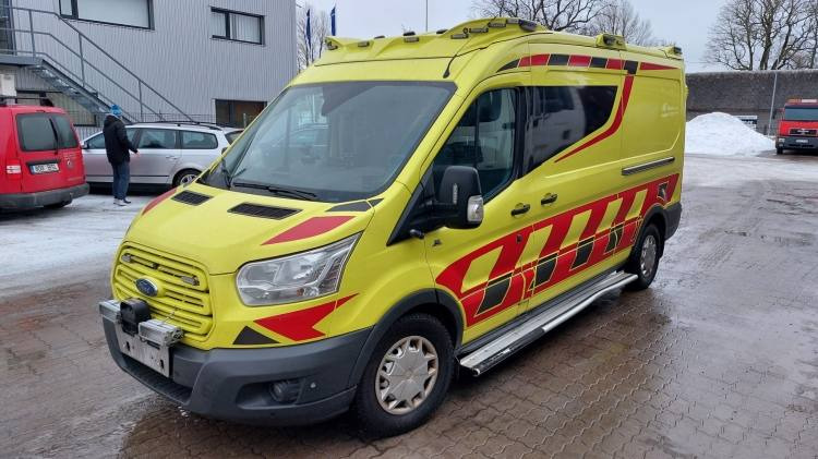 FORD TRANSIT 2,0TDI AMBULANCE KLIMA 1.2018 EURO 6, 3 UNITS - Ātrās palīdzības mašīna: foto 5 FORD TRANSIT 2,0TDI AMBULANCE KLIMA 1.2018 EURO 6, 3 UNITS - Ātrās palīdzības mašīna: foto 5