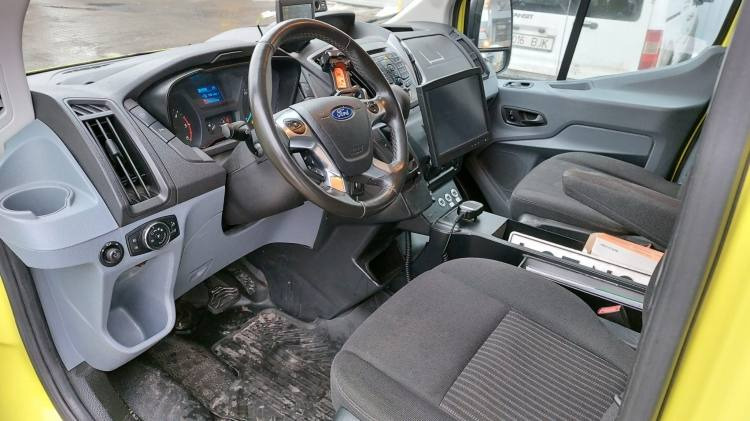FORD TRANSIT 2,0TDI AMBULANCE KLIMA 12.2018 EURO 6, 3 UNITS - Ātrās palīdzības mašīna: foto 2 FORD TRANSIT 2,0TDI AMBULANCE KLIMA 12.2018 EURO 6, 3 UNITS - Ātrās palīdzības mašīna: foto 2