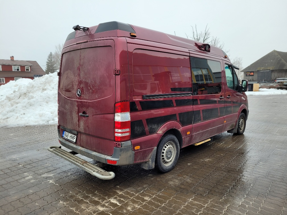 MERCEDES – BENZ SPRINTER 316 CDI ex ambulance 11.2014 EURO 5 - Kravas mikroautobuss: foto 4 MERCEDES – BENZ SPRINTER 316 CDI ex ambulance 11.2014 EURO 5 - Kravas mikroautobuss: foto 4