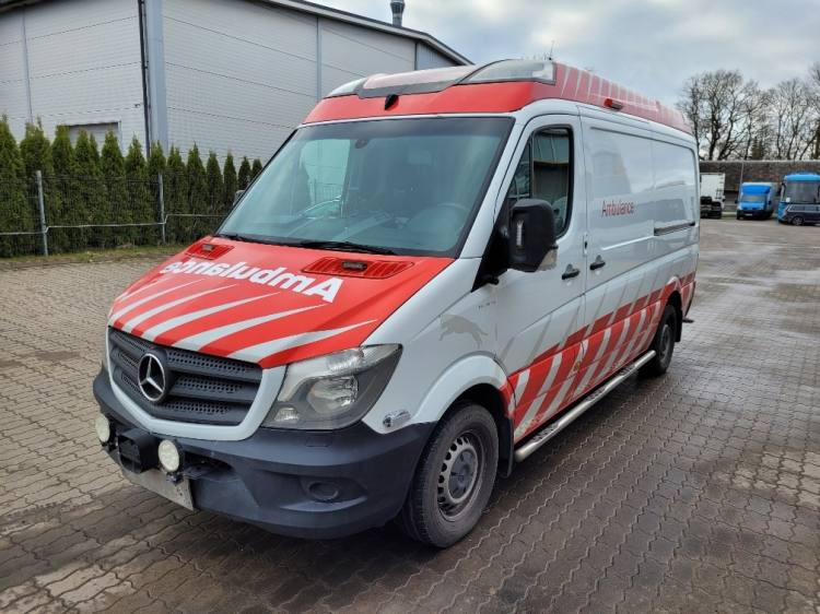 MERCEDES – BENZ SPRINTER 319 3.0D AMBULANCE (PROFILE) KLIMA, 6.2017, EURO 6 - Ātrās palīdzības mašīna: foto 2 MERCEDES – BENZ SPRINTER 319 3.0D AMBULANCE (PROFILE) KLIMA, 6.2017, EURO 6 - Ātrās palīdzības mašīna: foto 2