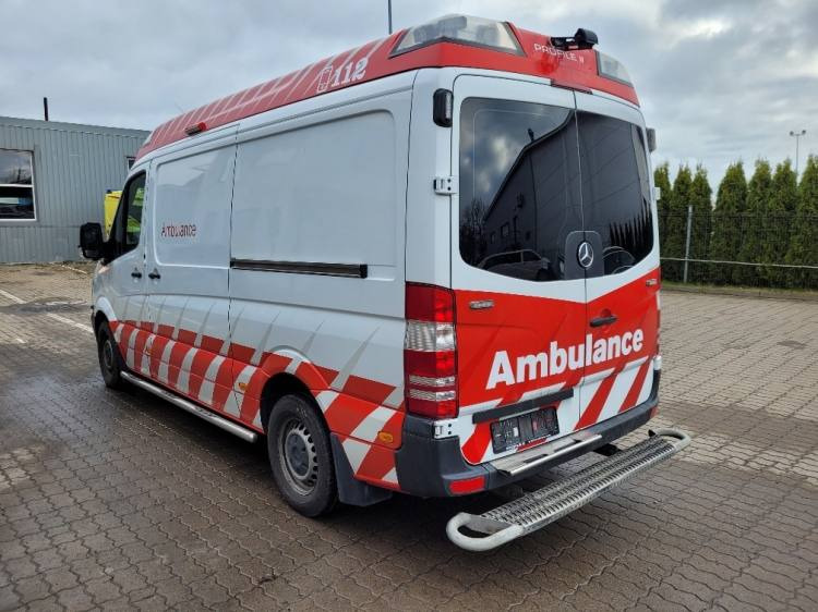 MERCEDES – BENZ SPRINTER 319 AMBULANCE (PROFILE) KLIMA, 6.2017, EURO 6 - Ātrās palīdzības mašīna: foto 5 MERCEDES – BENZ SPRINTER 319 AMBULANCE (PROFILE) KLIMA, 6.2017, EURO 6 - Ātrās palīdzības mašīna: foto 5