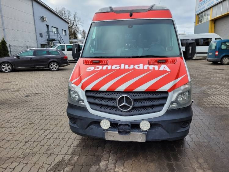 MERCEDES – BENZ SPRINTER 319 AMBULANCE (PROFILE) KLIMA, 6.2017, EURO 6 - Ātrās palīdzības mašīna: foto 3 MERCEDES – BENZ SPRINTER 319 AMBULANCE (PROFILE) KLIMA, 6.2017, EURO 6 - Ātrās palīdzības mašīna: foto 3