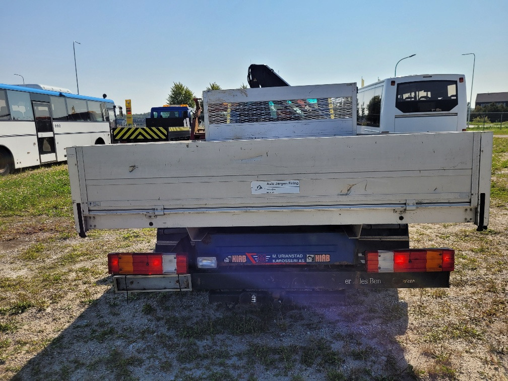 MERCEDES – BENZ SPRINTER 616CDI HIAB 027-2 Crane 10.2004 - Automašīna ar kravas platformu: foto 5 MERCEDES – BENZ SPRINTER 616CDI HIAB 027-2 Crane 10.2004 - Automašīna ar kravas platformu: foto 5