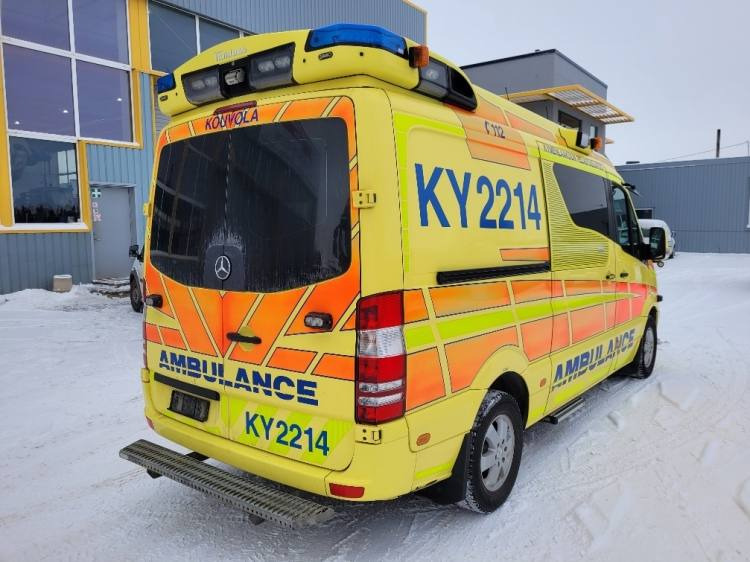 MERCEDES – BENZ SPRINTER AMBULANCE (TAMLANS) KLIMA, 11.2016, EURO 6 - Ātrās palīdzības mašīna: foto 4 MERCEDES – BENZ SPRINTER AMBULANCE (TAMLANS) KLIMA, 11.2016, EURO 6 - Ātrās palīdzības mašīna: foto 4
