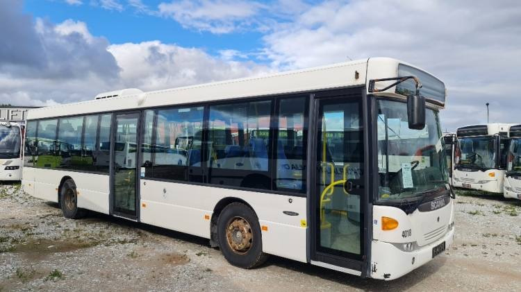 SCANIA OMNILINK K230UB 4X2 LB, 8.2009, EURO 5, RAMP, 39 seats, 12m, 3 UNITS - Piepilsētas autobuss: foto 1 SCANIA OMNILINK K230UB 4X2 LB, 8.2009, EURO 5, RAMP, 39 seats, 12m, 3 UNITS - Piepilsētas autobuss: foto 1