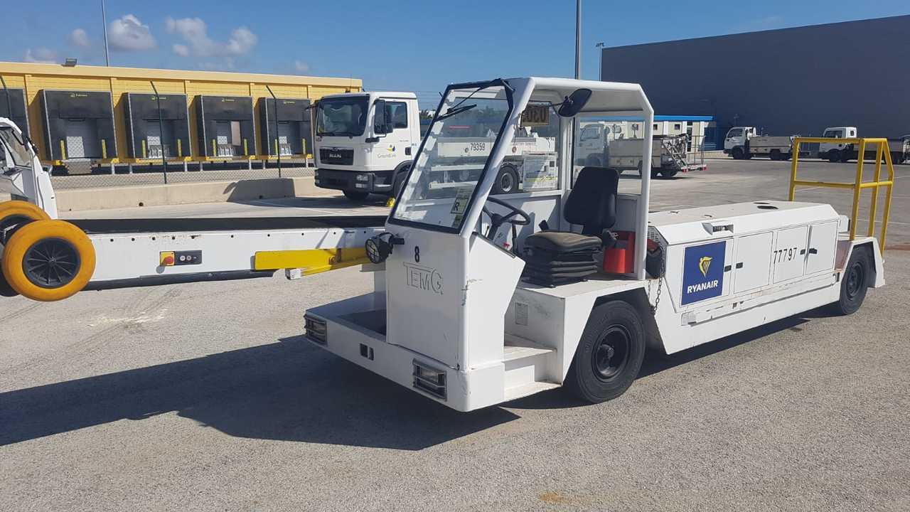 Beltloader TEMG 6000 - Lidmašīnas lentes konveijers: foto 1 Beltloader TEMG 6000 - Lidmašīnas lentes konveijers: foto 1