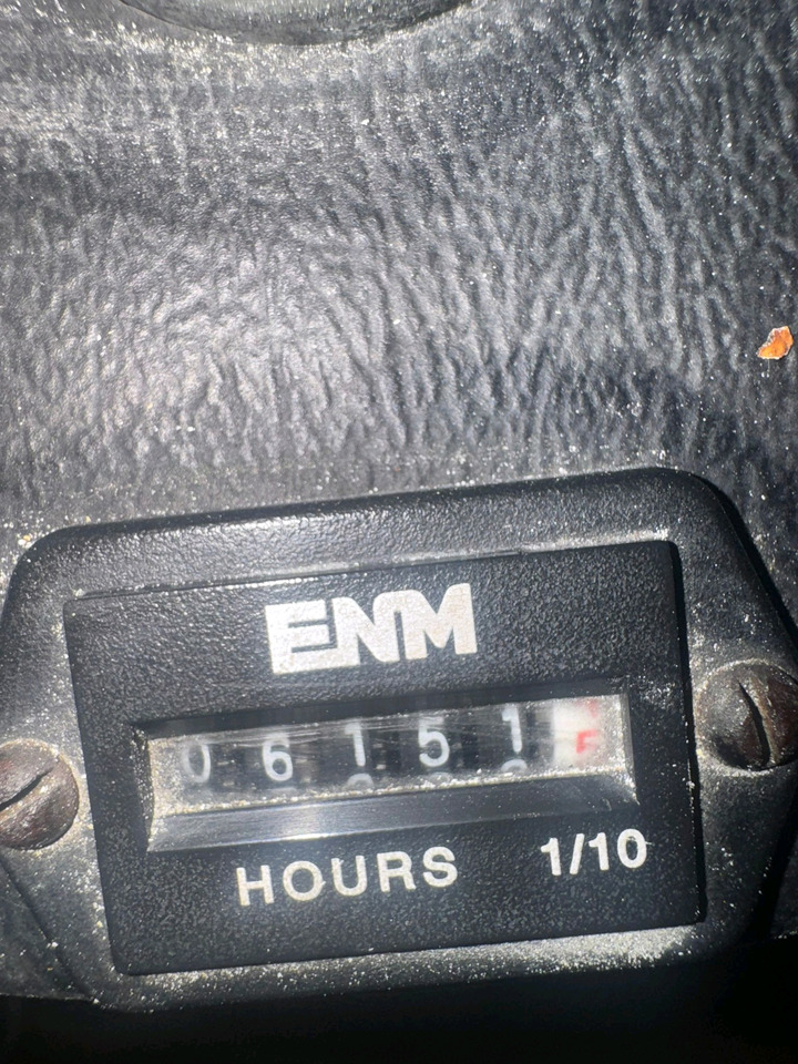 Charlatte 2012 - Bagāžas vilcējs: foto 1 Charlatte 2012 - Bagāžas vilcējs: foto 1