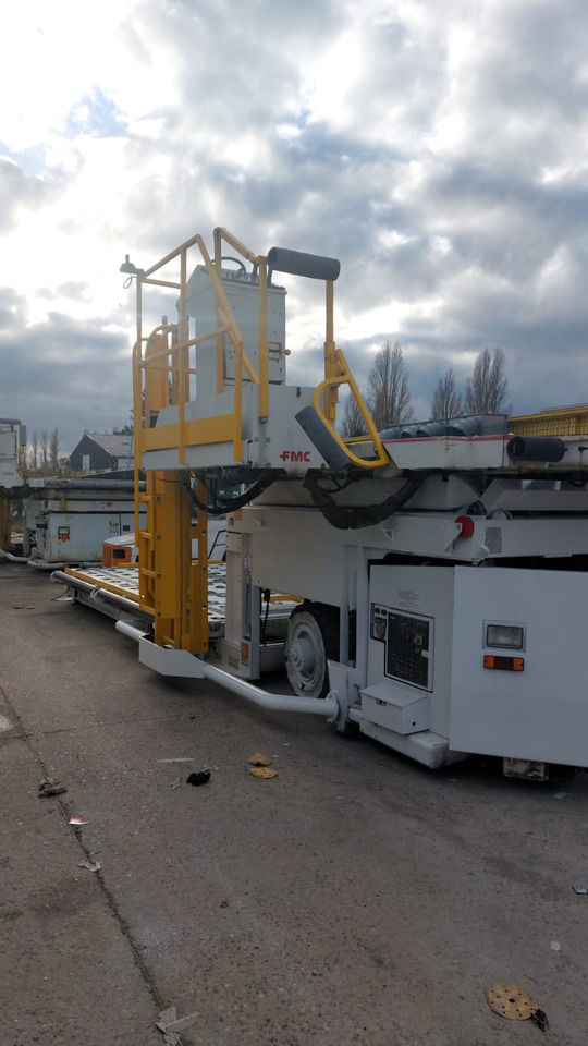 FMC loader Commander 15 Universal Main Deck - Konteineru/ Palešu iekrāvējs: foto 5 FMC loader Commander 15 Universal Main Deck - Konteineru/ Palešu iekrāvējs: foto 5